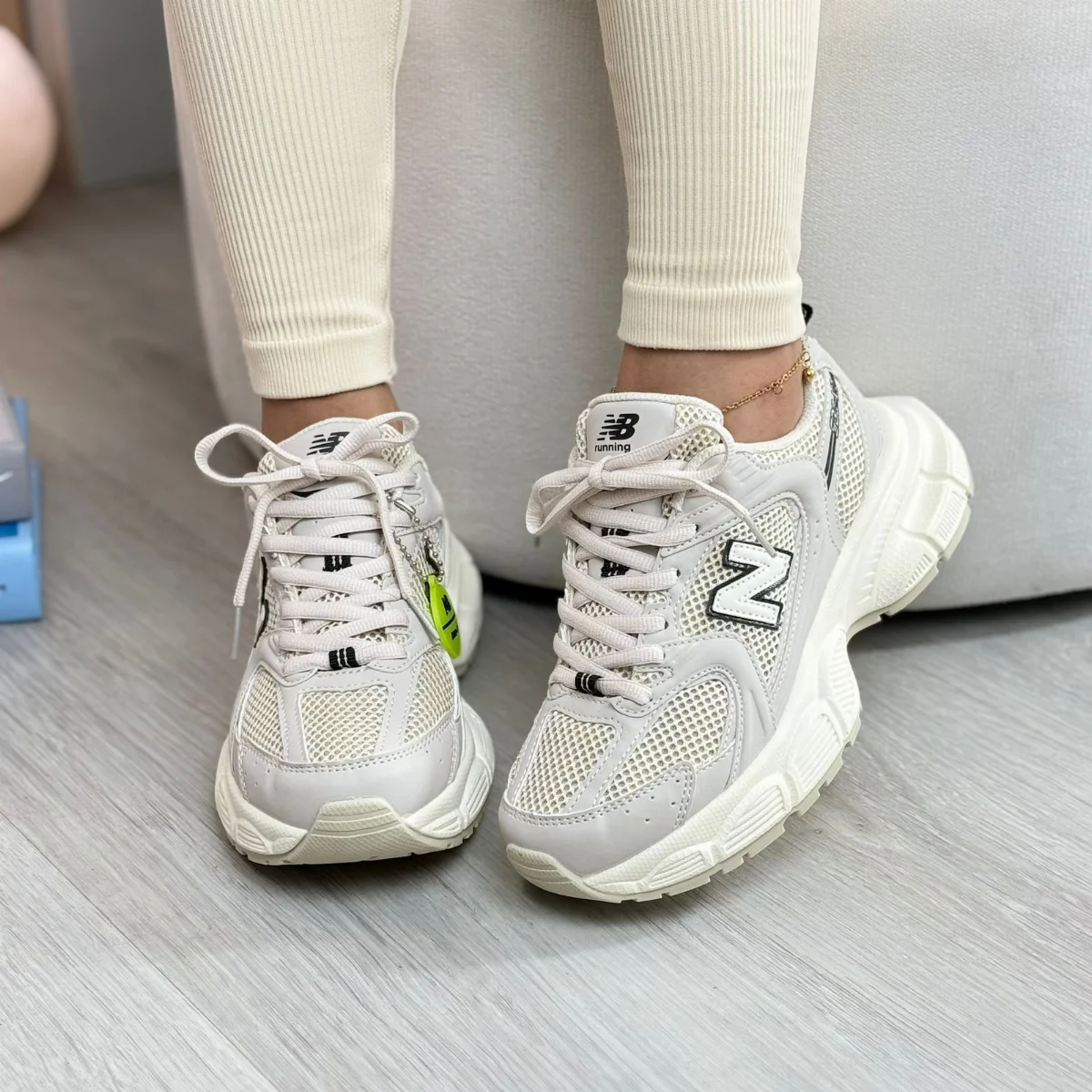 New Balance 624 